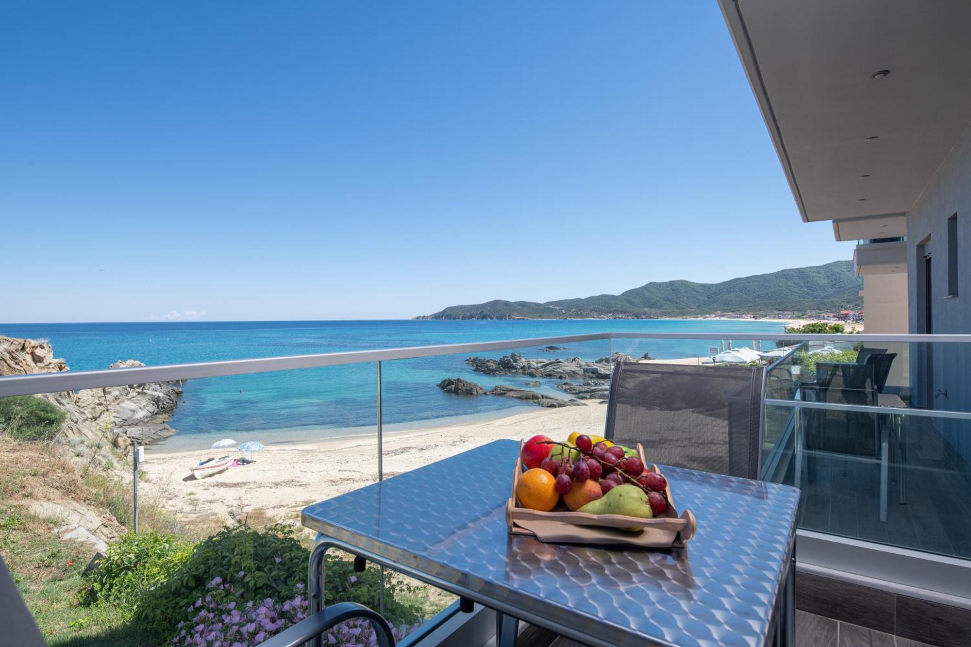 Almare Seaside Studios & Suites - Sarti Sithonia Exterior photo