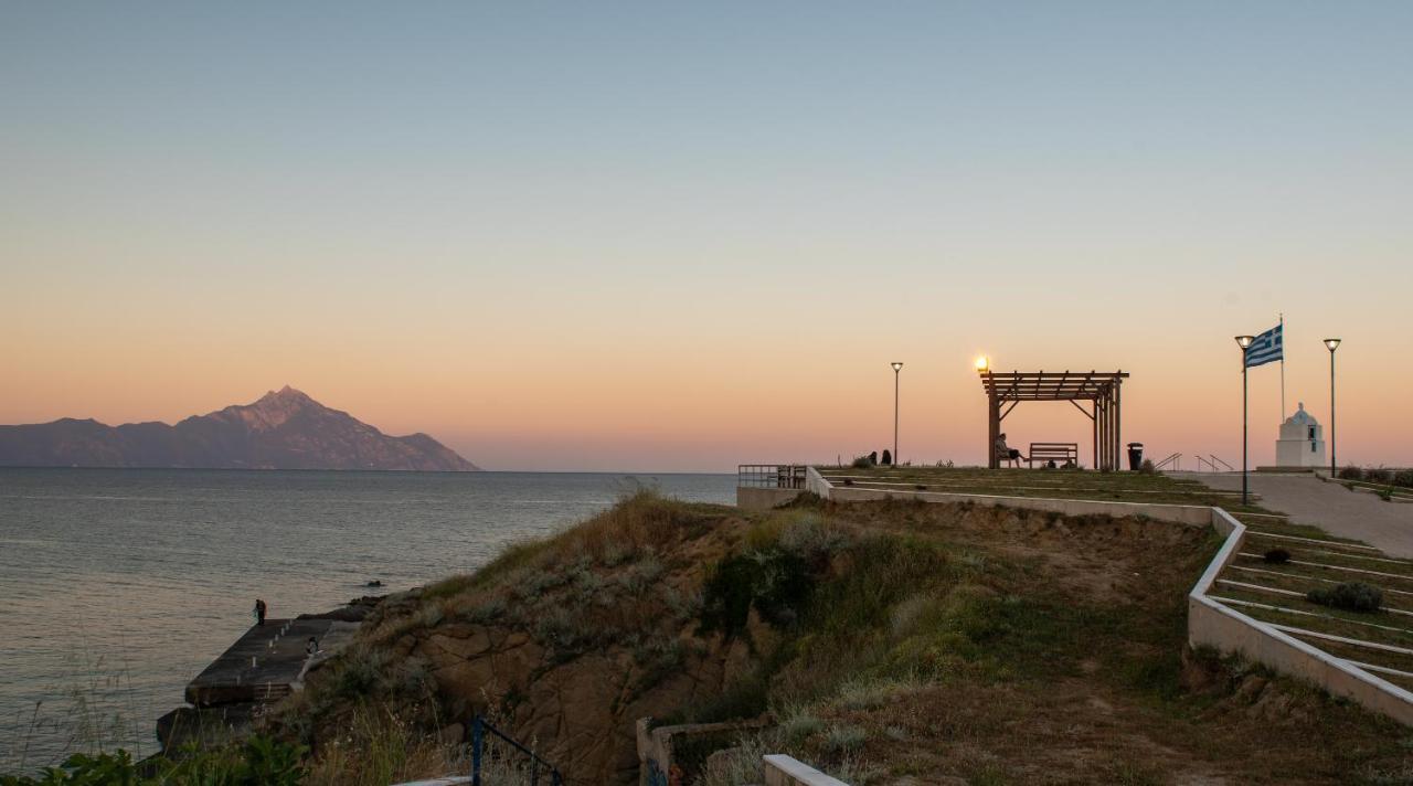Almare Seaside Studios & Suites - Sarti Sithonia Exterior photo